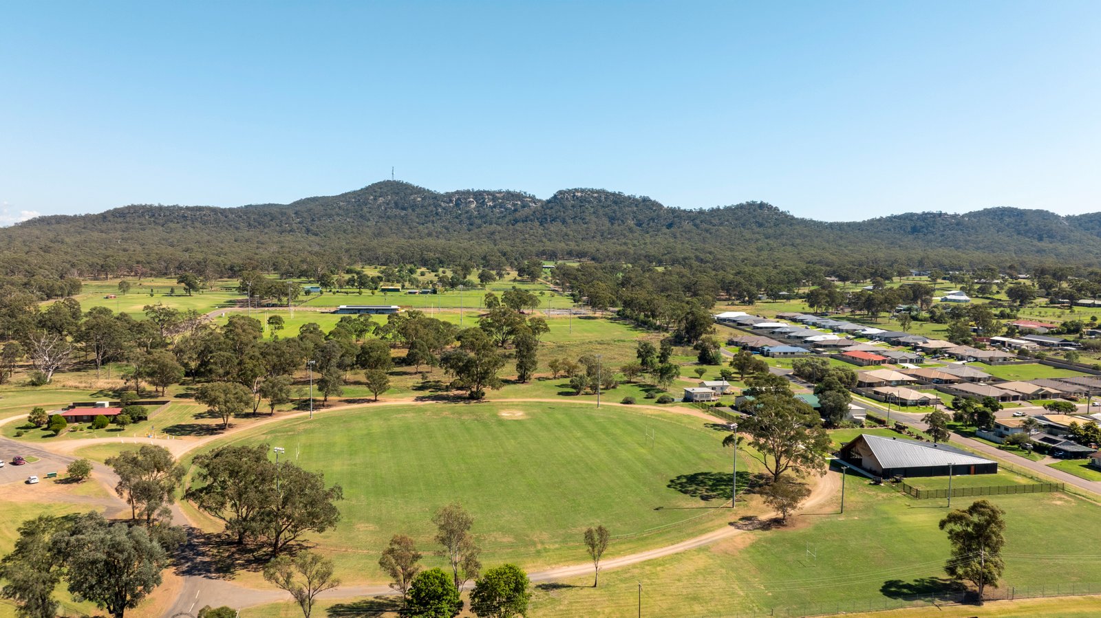  'Highfields Estate' Almond St  DENMAN 12