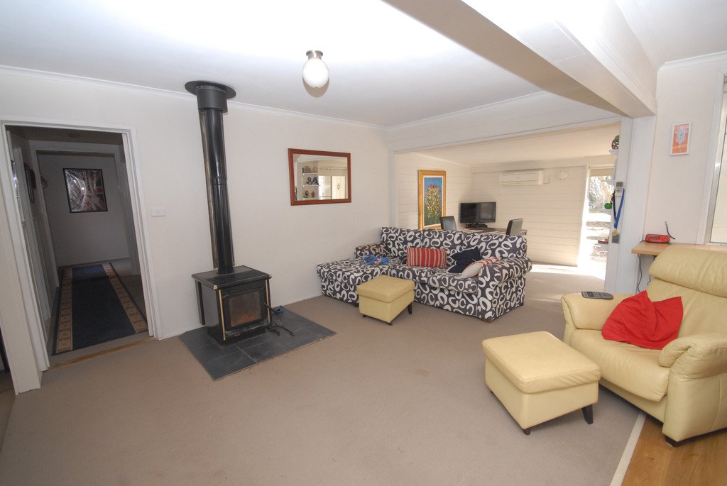  HOSKINSTOWN 8