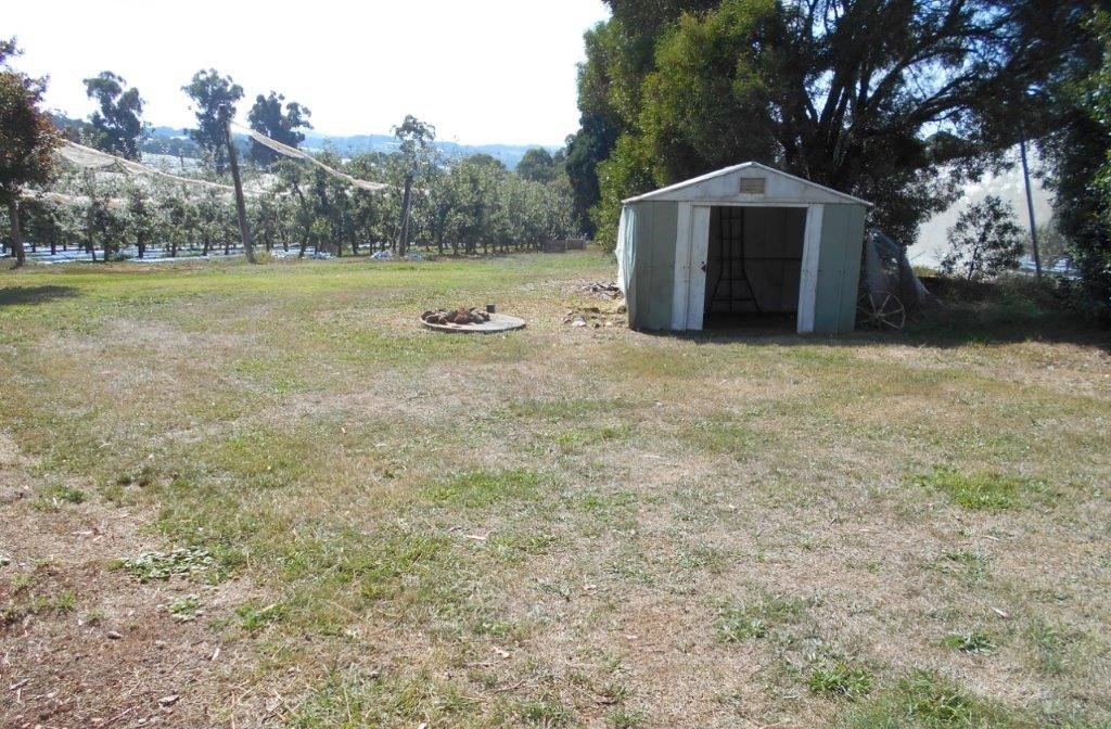 "Jilba House" 3337 Tumbarumba Road BATLOW 13