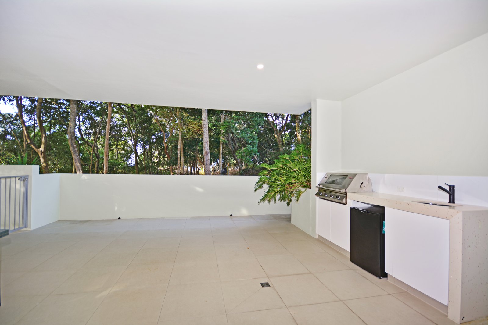 KINGSCLIFF 9
