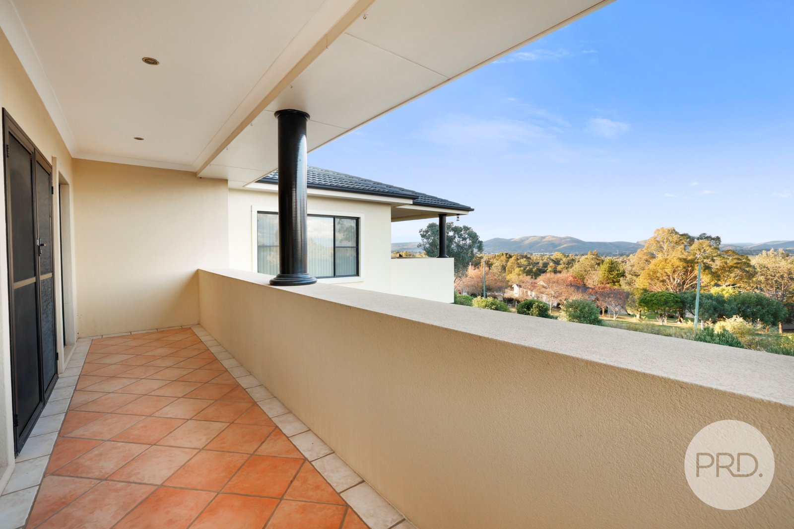  KINGSWOOD 25