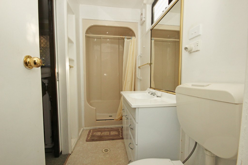  LAKEWOOD 9