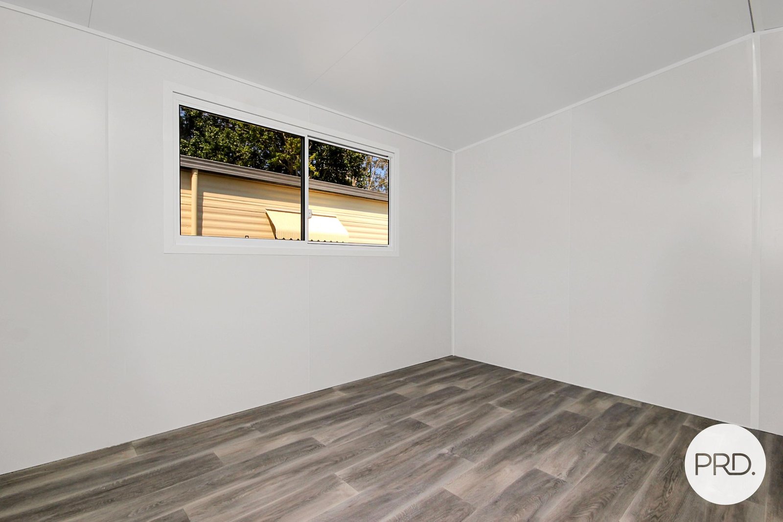  LAURIETON 5