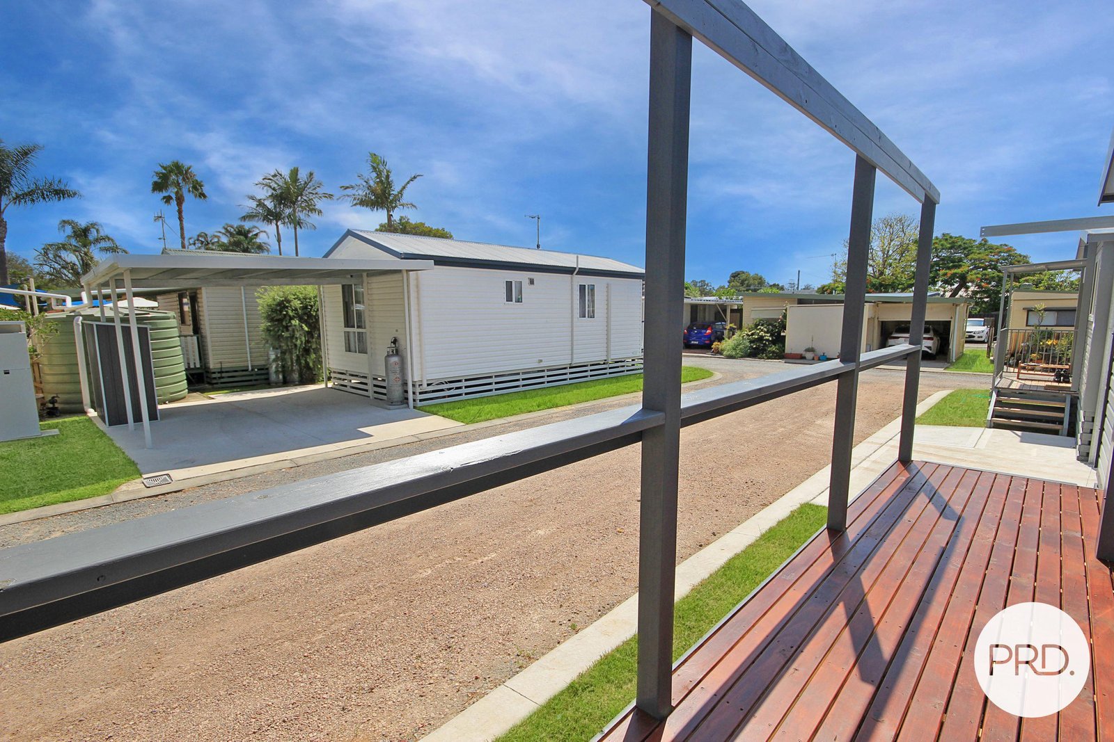  LAURIETON 3