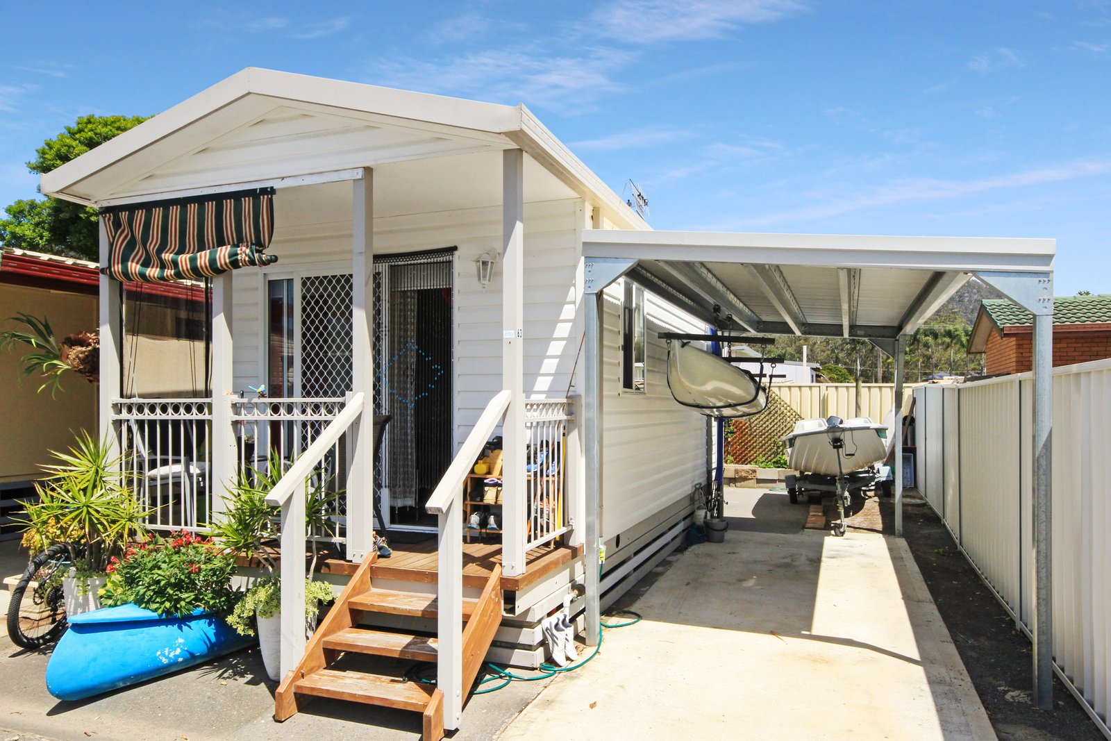  LAURIETON 1