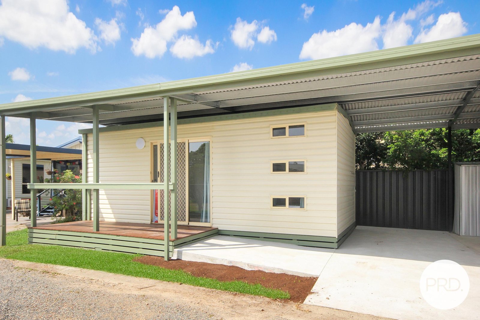  LAURIETON 1