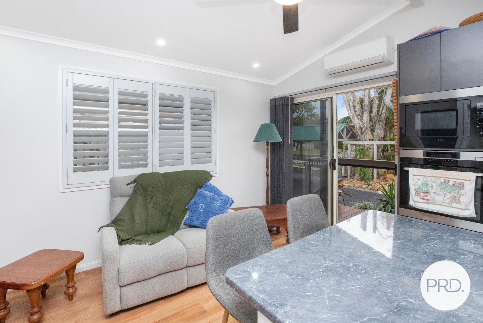  LAURIETON 7