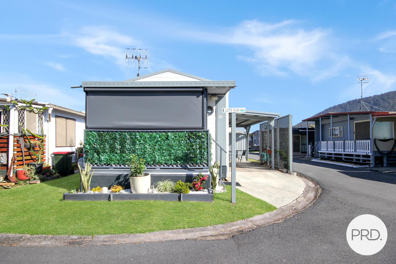  LAURIETON 7