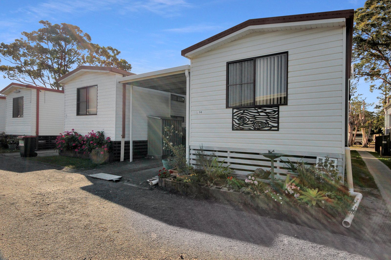  LAURIETON 1