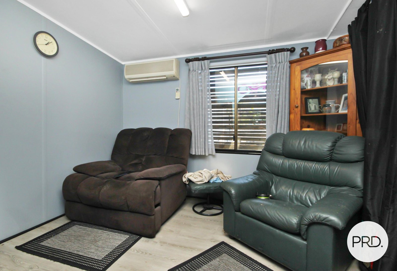  LAURIETON 3