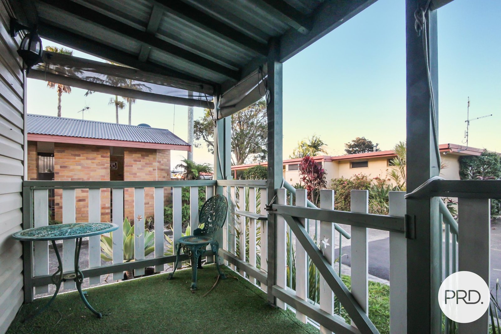 LAURIETON 2
