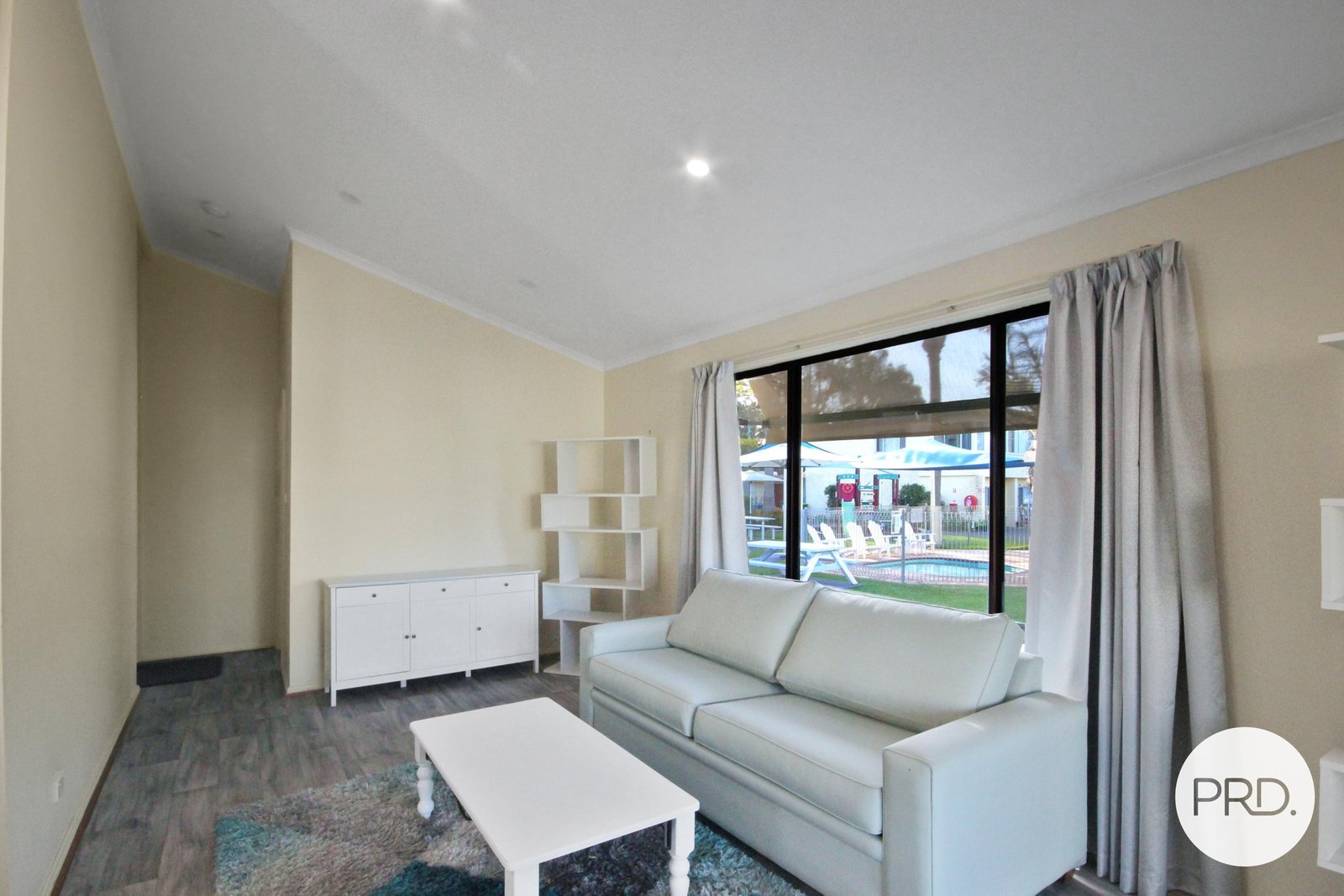 LAURIETON 5