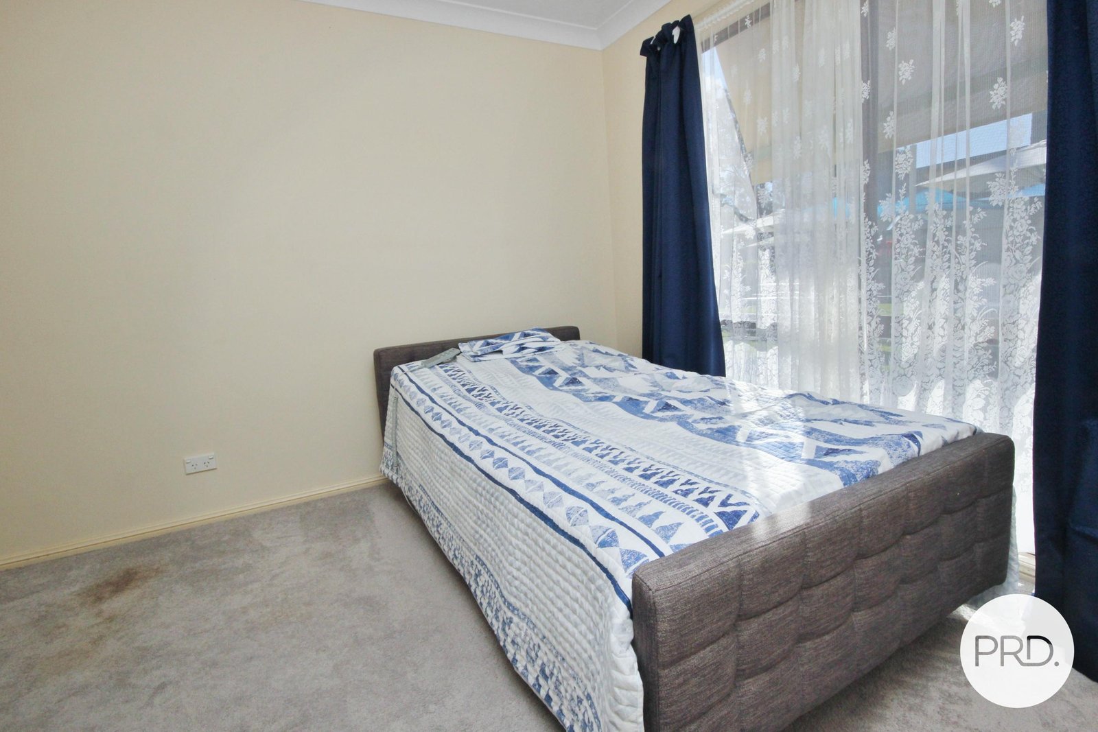 LAURIETON 7