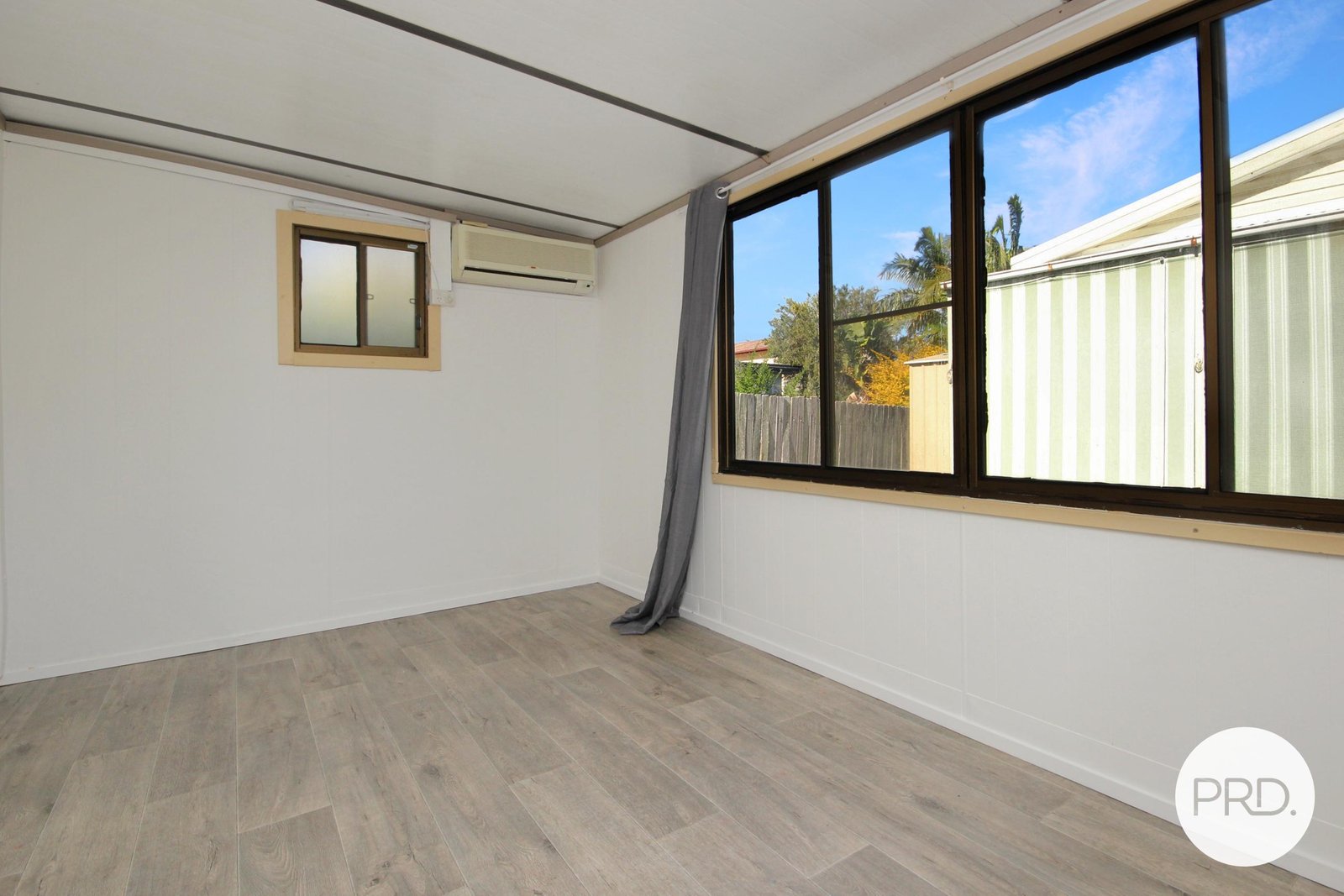  LAURIETON 3