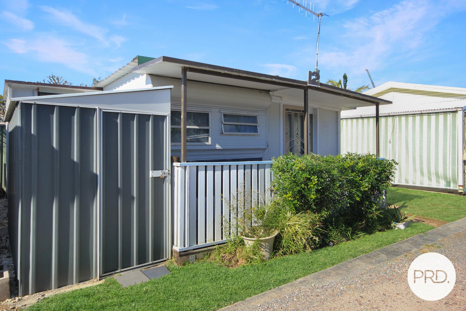  LAURIETON 7