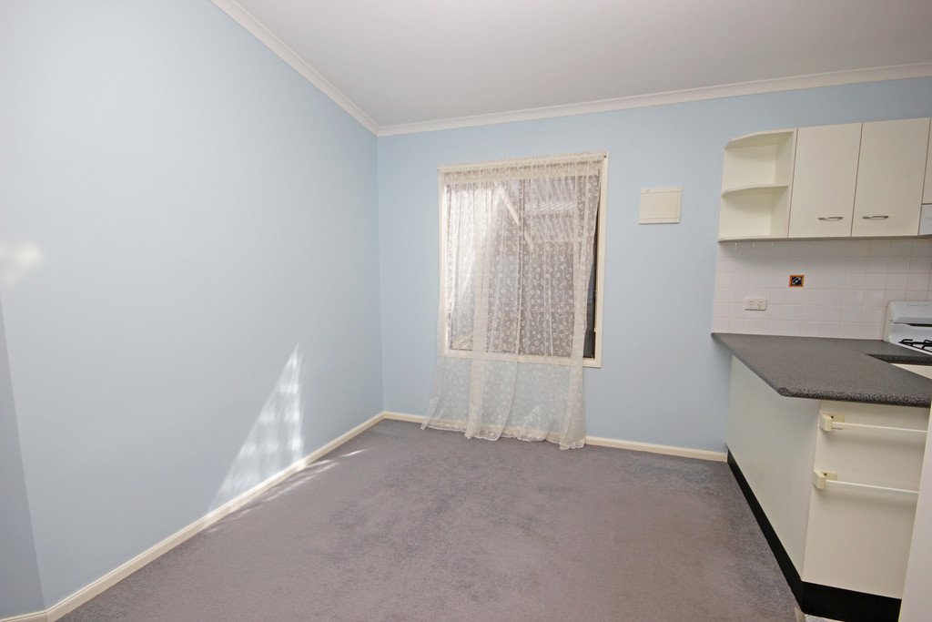  LAURIETON 3