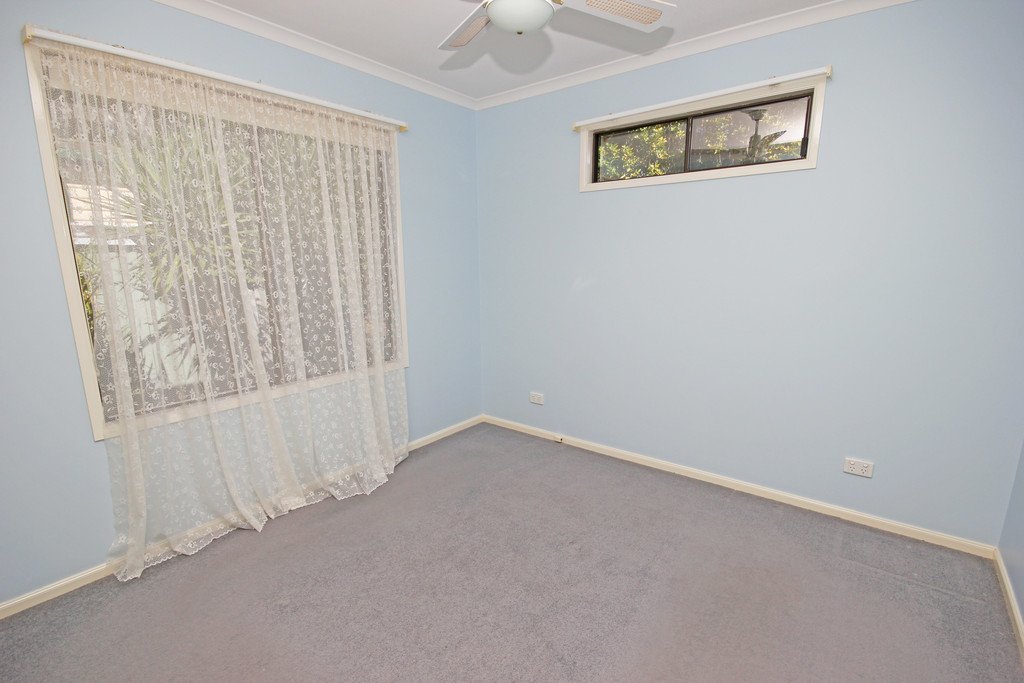  LAURIETON 7