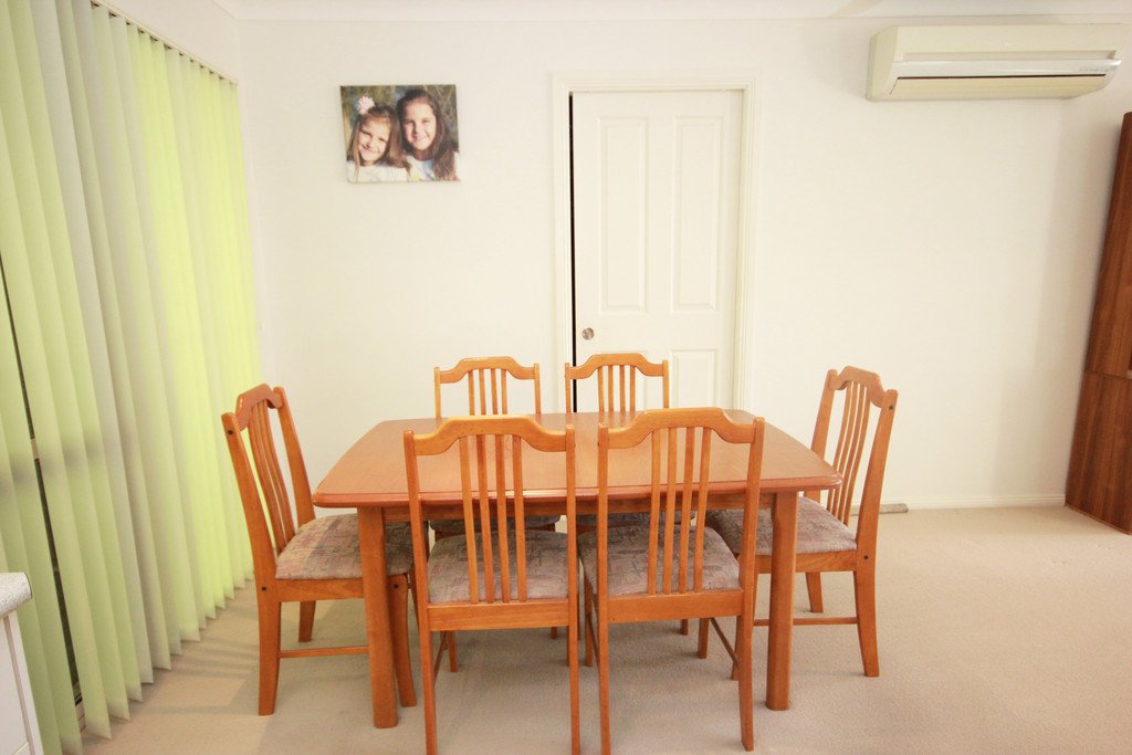  LAURIETON 7