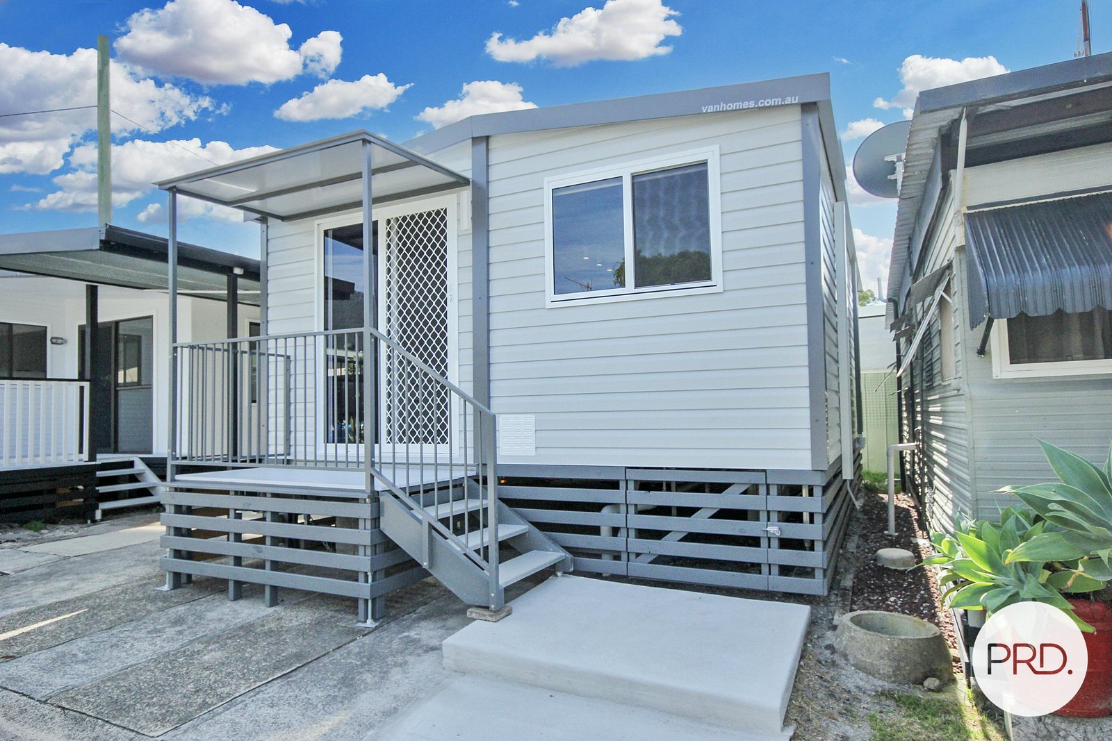  LAURIETON 1