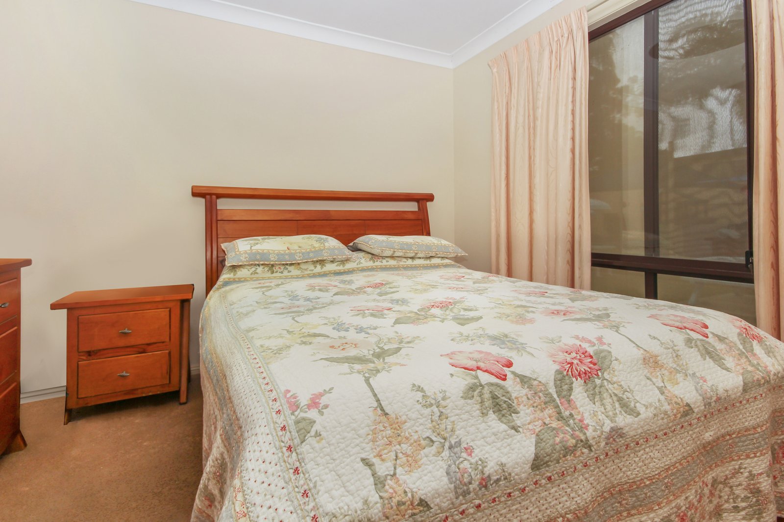  LAURIETON 5