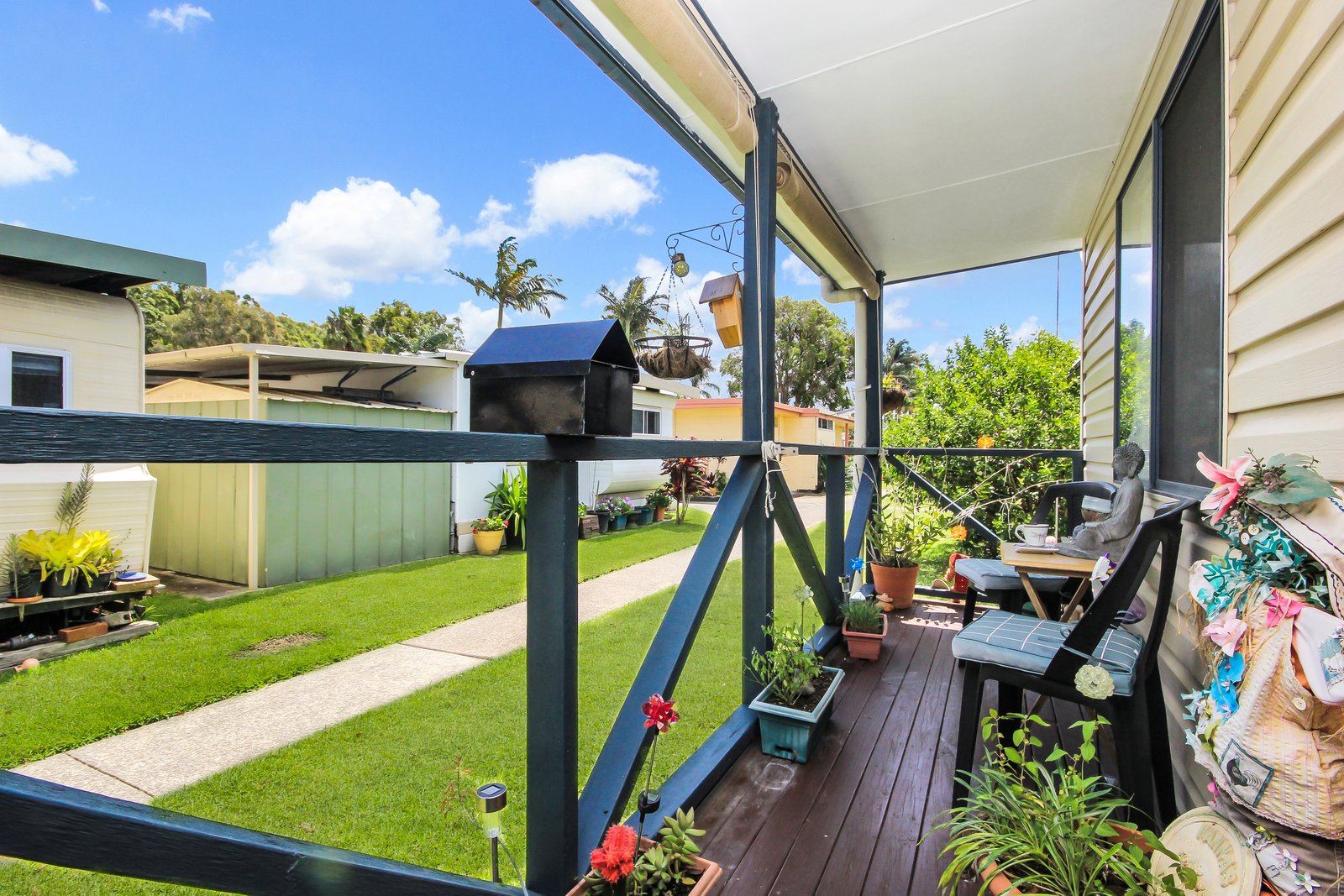  LAURIETON 2