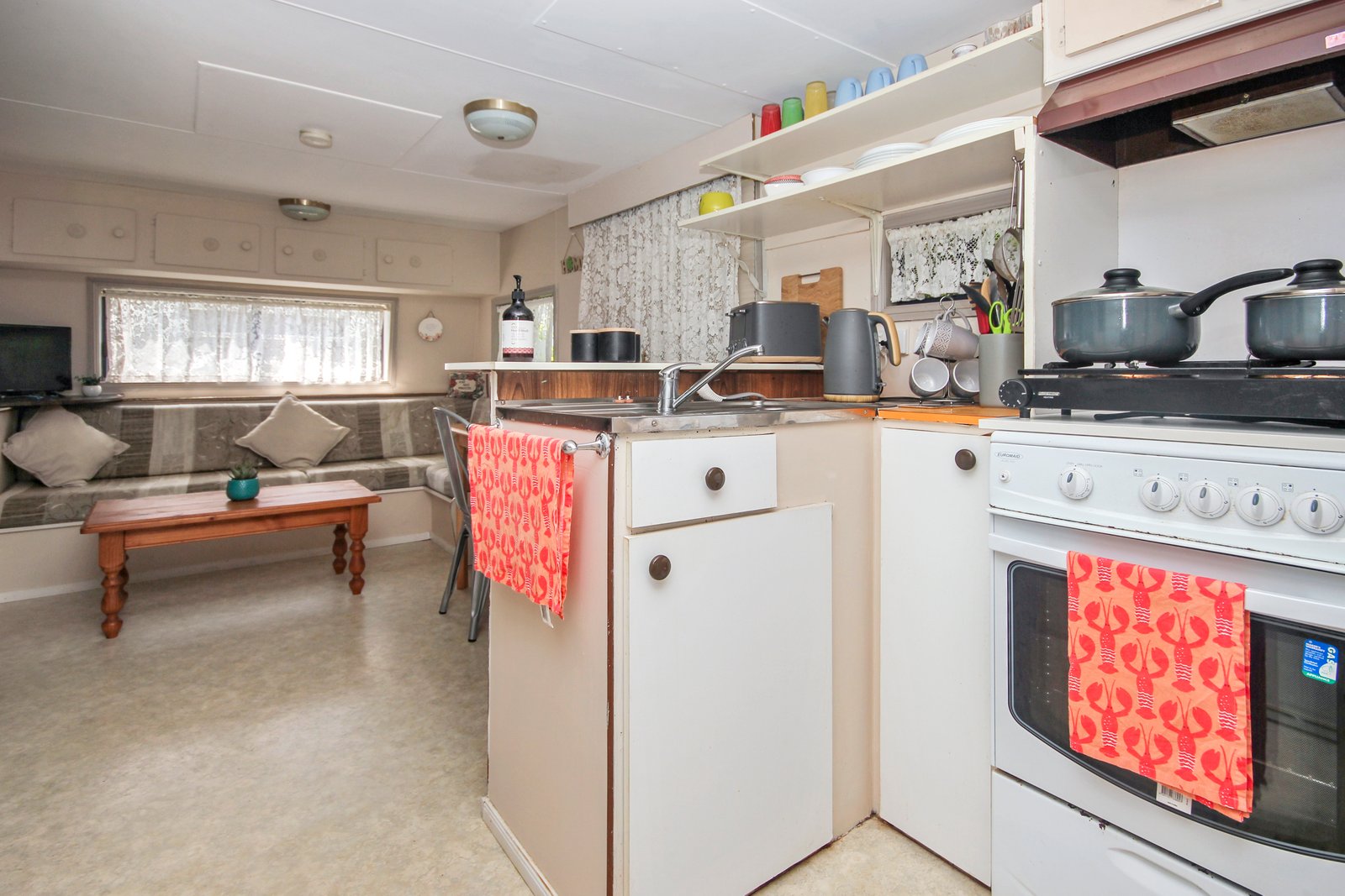  LAURIETON 5