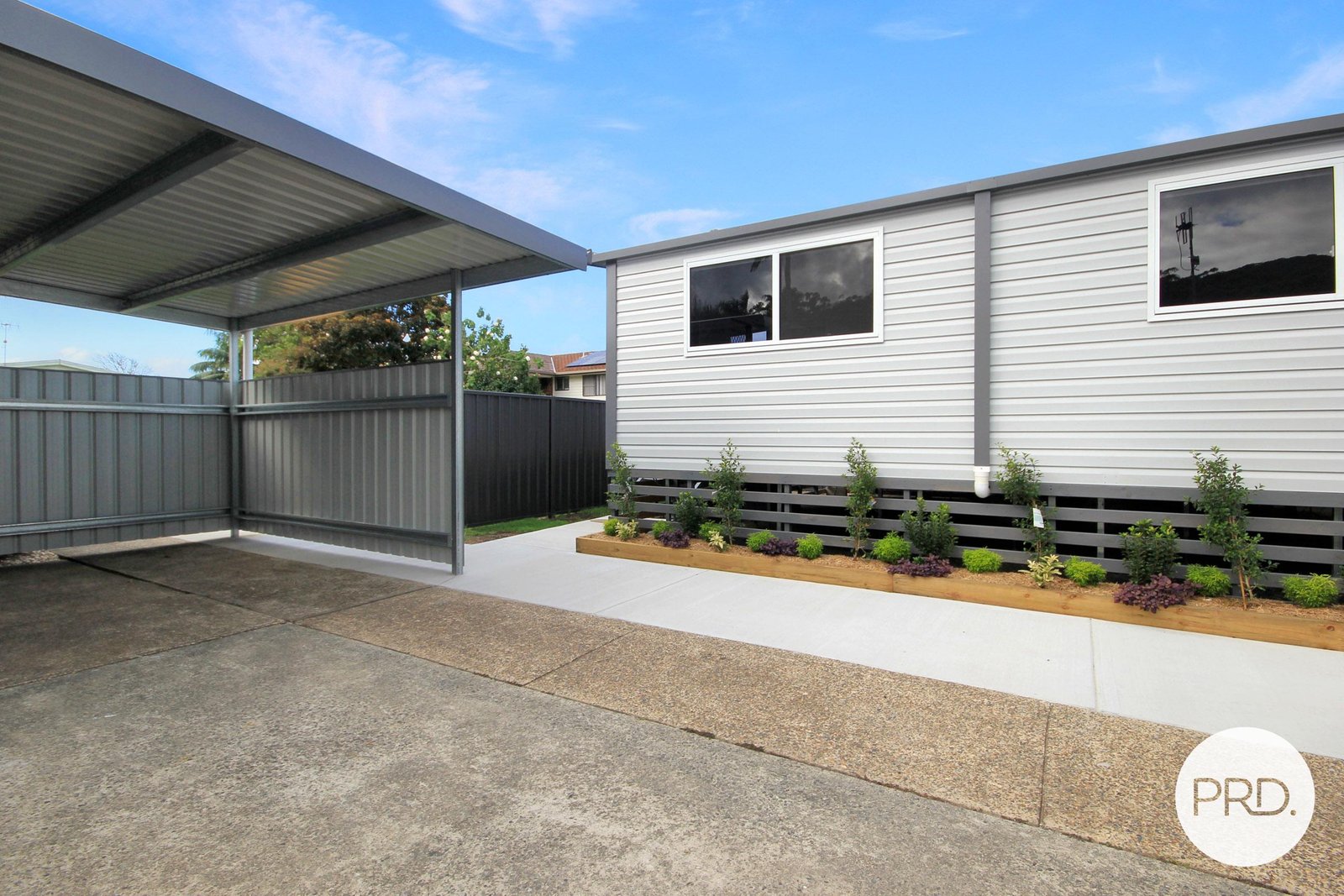  LAURIETON 2