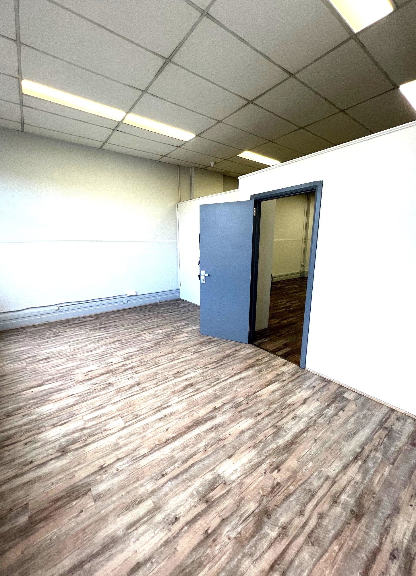 Level 1/102A Railway Parade KOGARAH 5