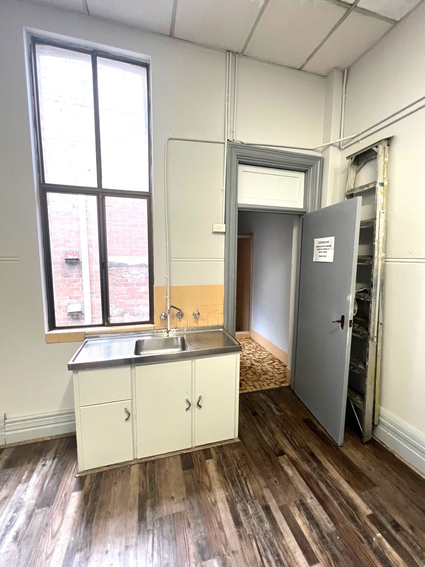 Level 1/102A Railway Parade KOGARAH 6