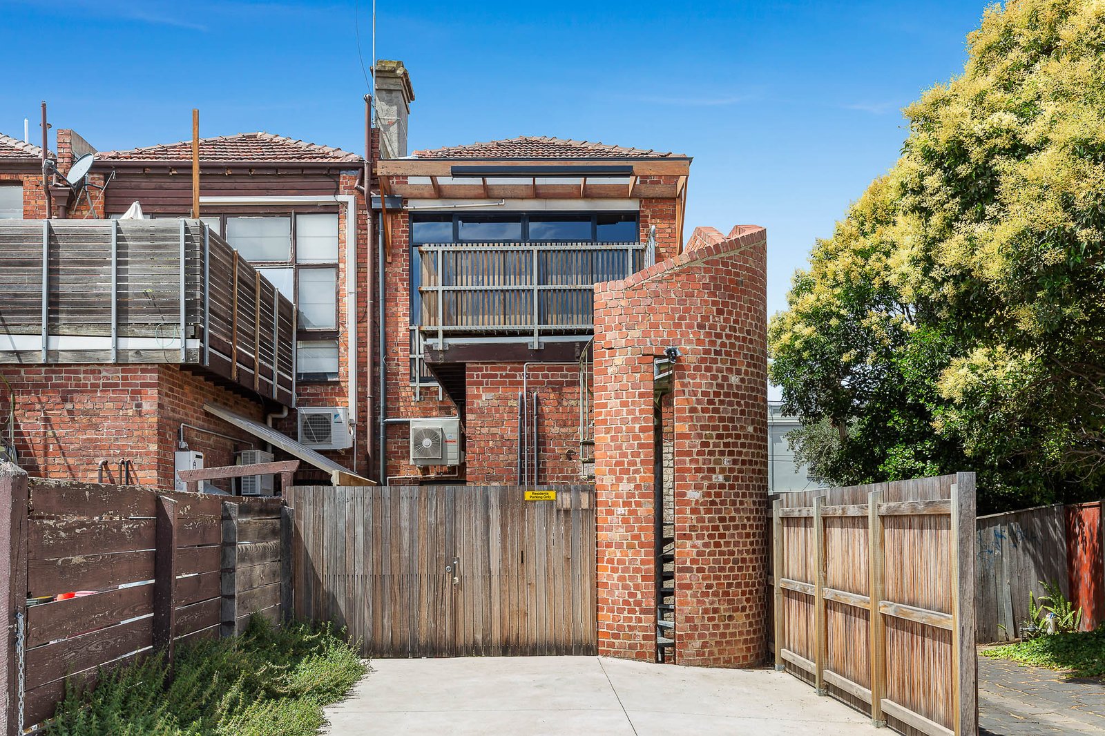 Real Estate and Property in Level 1/Rear 286 Park Street, South Melbourne, VIC