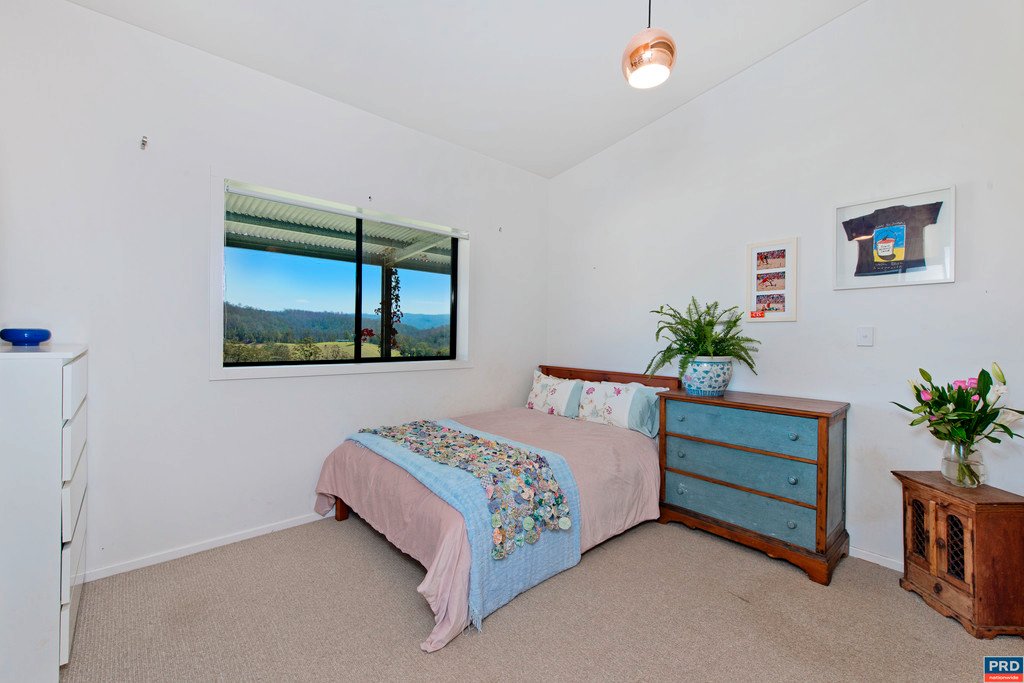  LORNE 13