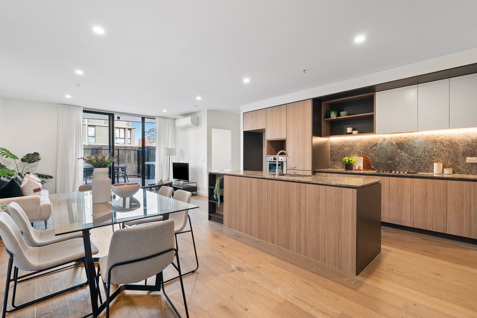 Gallery: 1/31 Prince Edward Avenue