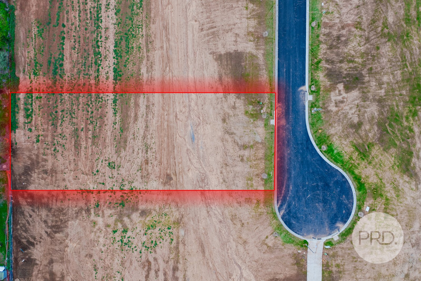  Almond Close LAKE ALBERT 2