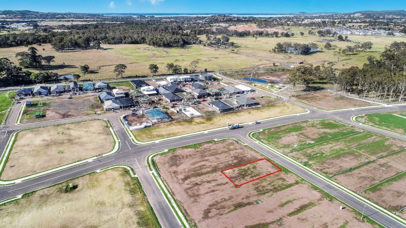 Lot 1051 Kembla Grange Estate  KEMBLA GRANGE 6