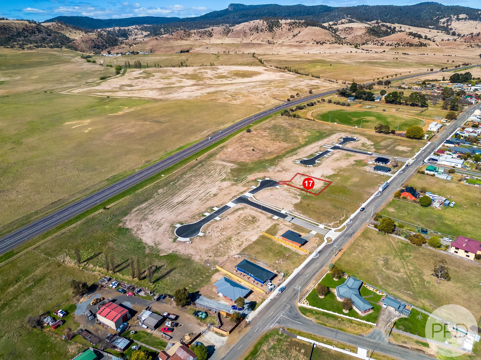 8 Coachman Court KEMPTON 2