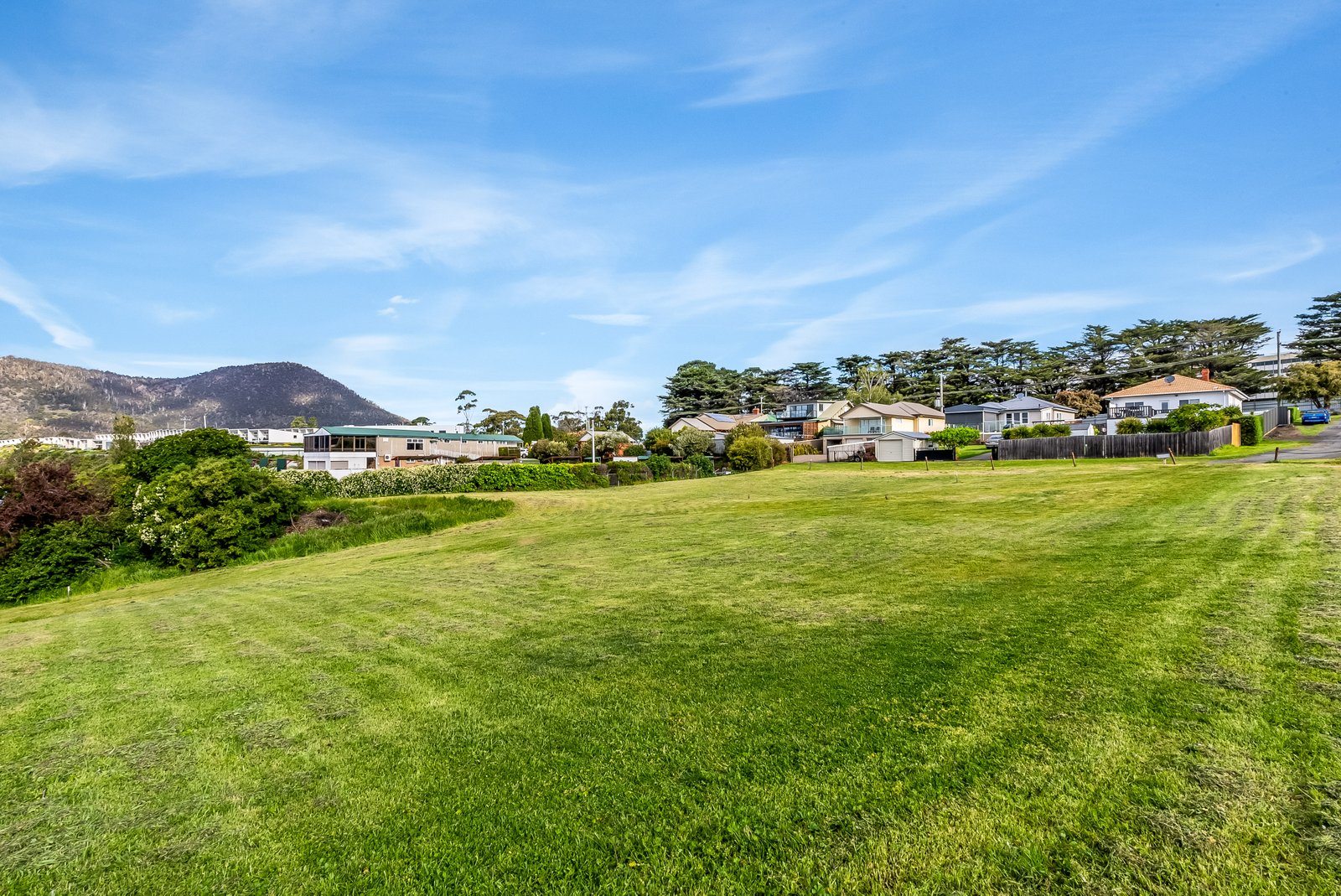  Bournville Crescent CLAREMONT 16