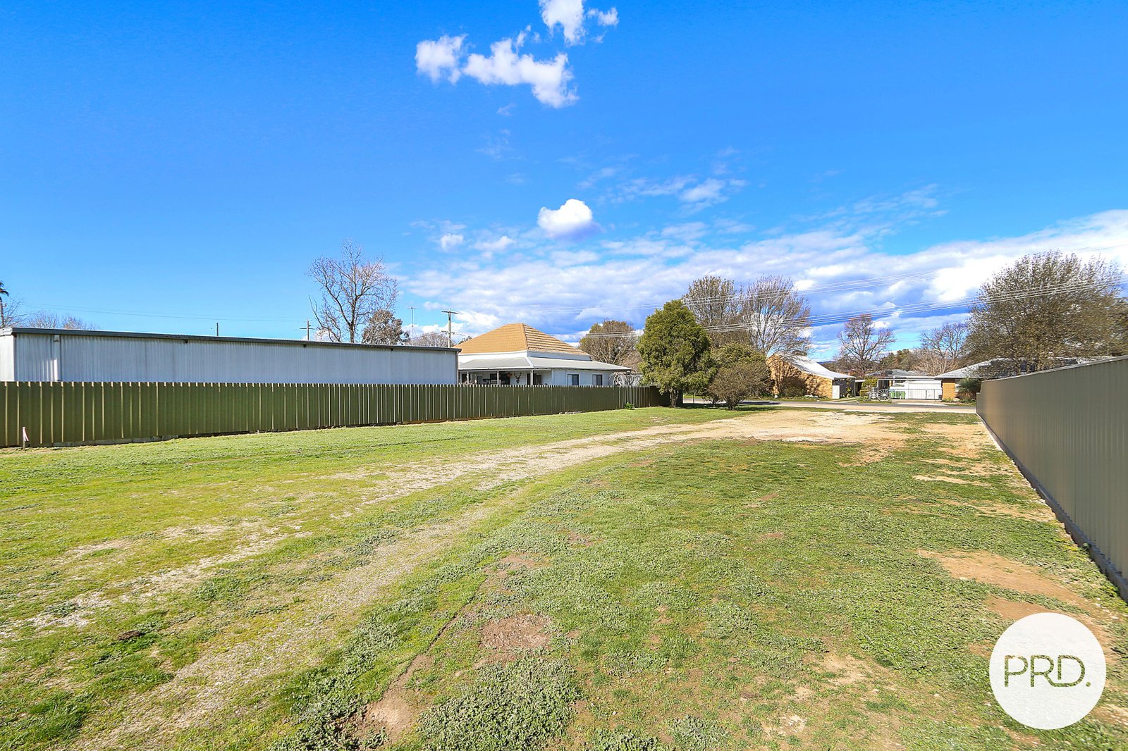 53 High Street CHILTERN 3