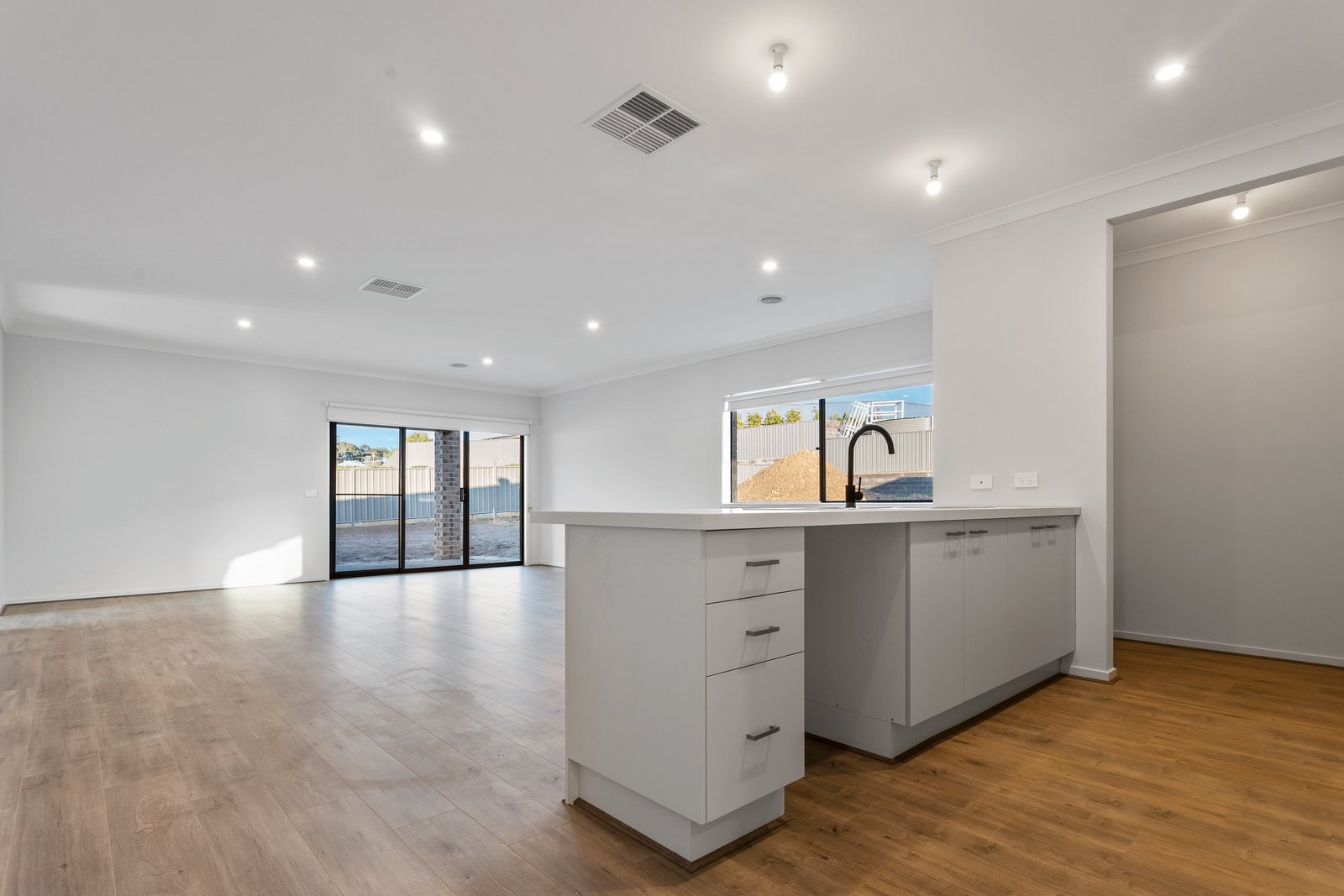 Lot 2 55 Alder Street GOLDEN SQUARE 3