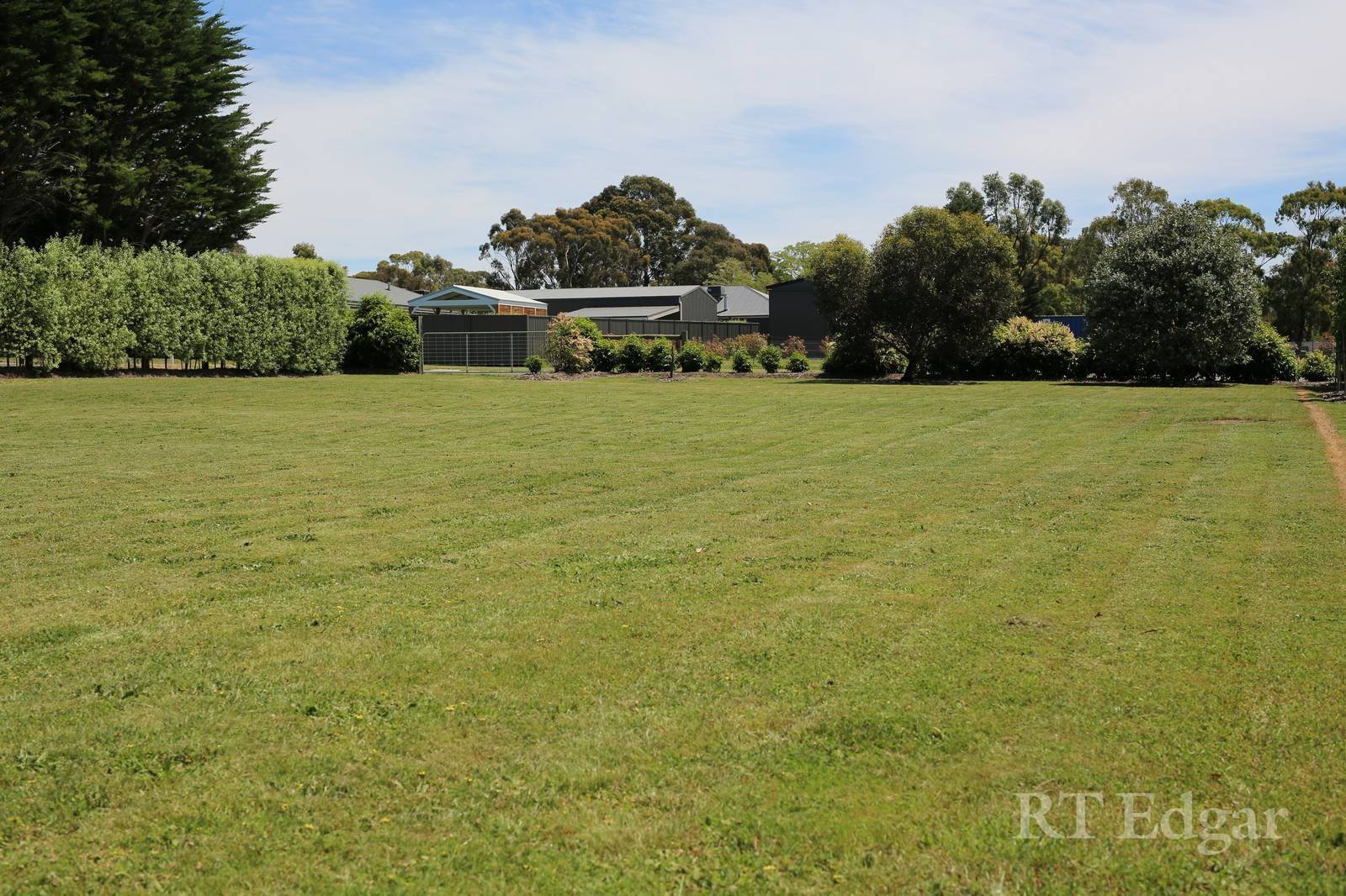 Real Estate and Property in Lot 2/2 Metcalfe Drive, Romsey, VIC