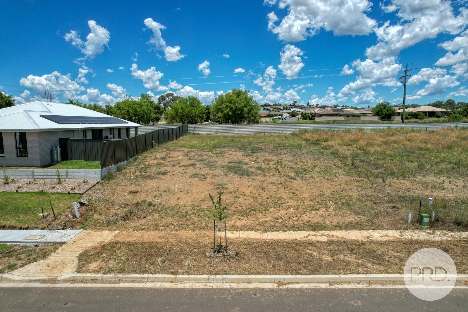 182 Warrah Drive TAMWORTH 8