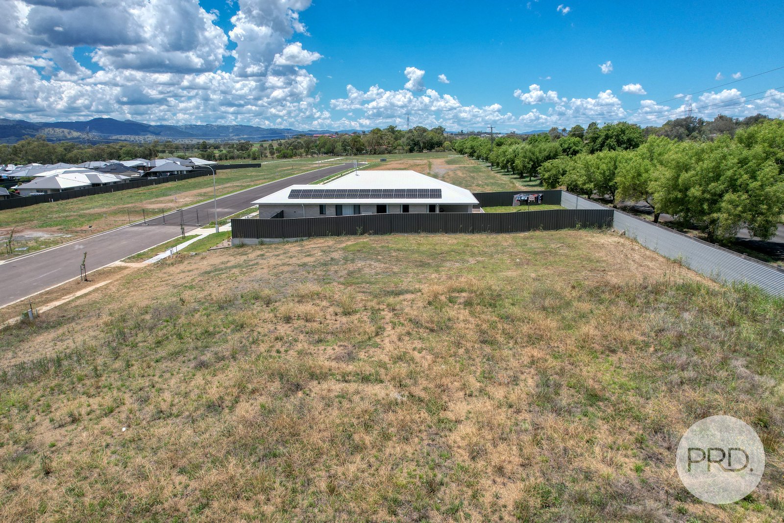 182 Warrah Drive TAMWORTH 12