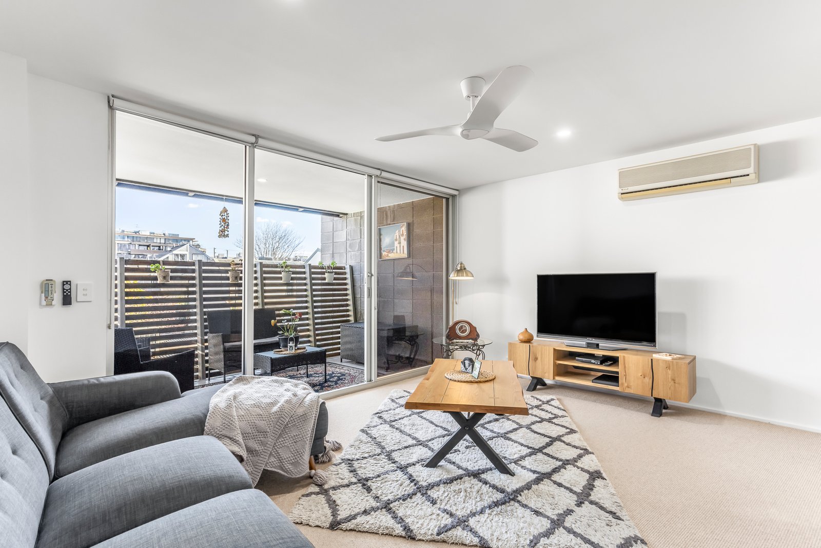 Gallery: 22/181 Bay Street