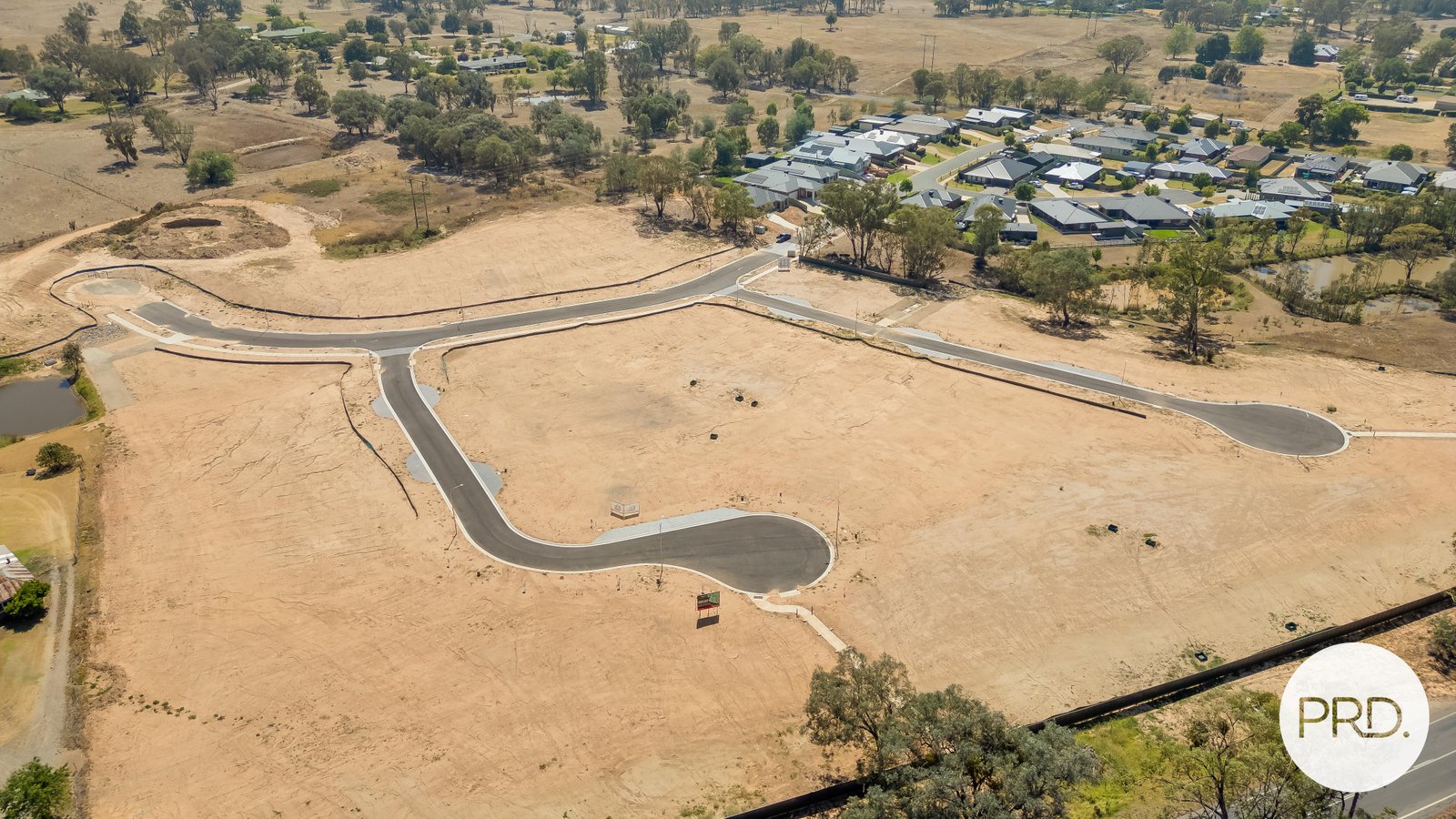  Bonnie Doon Court LAVINGTON 2