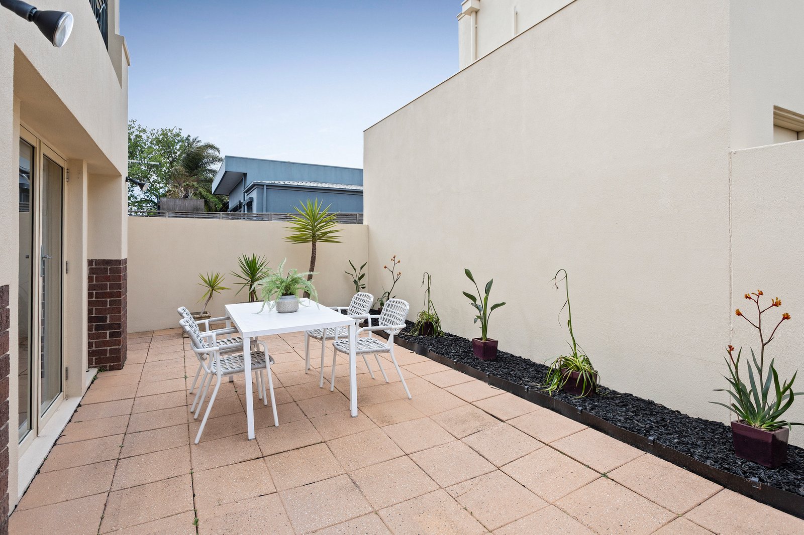 Real Estate and Property in 4/756 Hawthorn Road, Brighton East, VIC