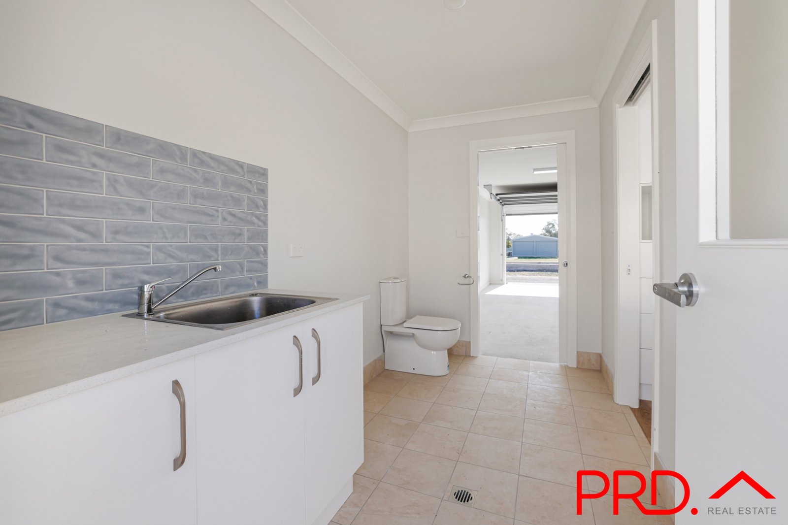 Lot 4 Antonietta Place TAMWORTH 9