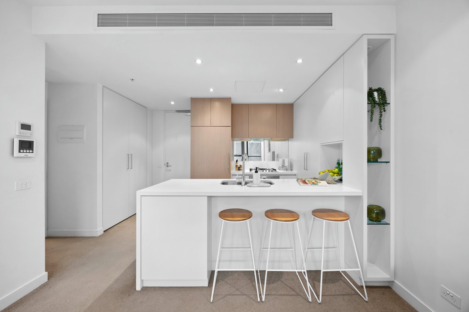 Gallery: 403/140 Swan Street