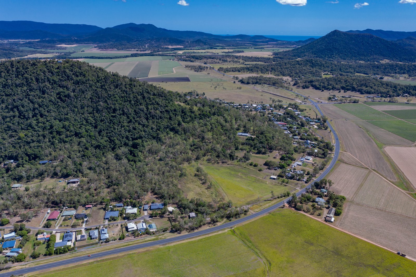 Lot 6 Shute Harbour Road MOUNT JULIAN 2