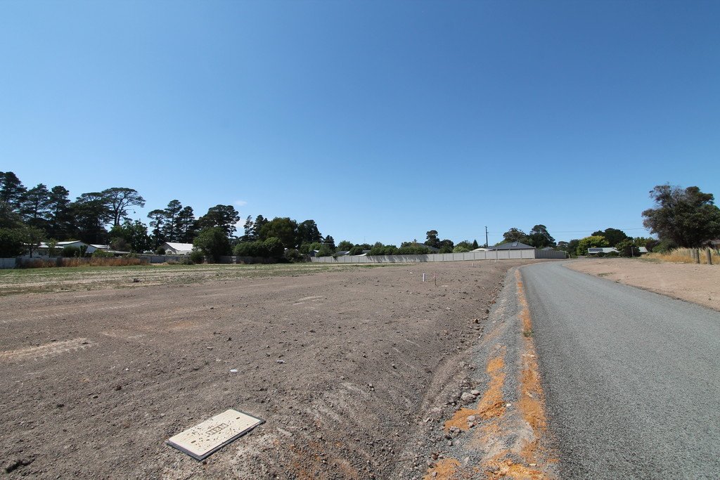 (Lot 7) 8 Lionel Street CRESWICK 11