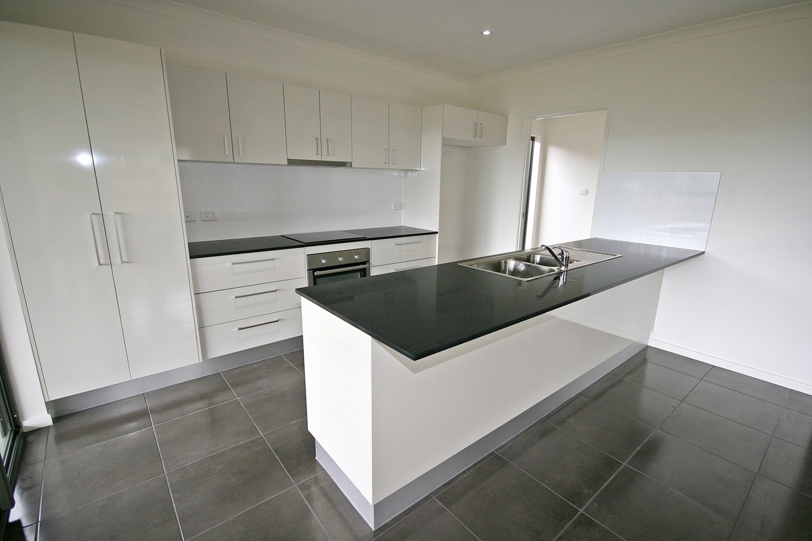 Lot 98 Fairweather Road CANNONVALE 5