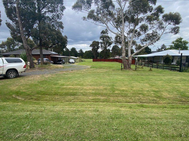 16 Elizabeth Street SMYTHESDALE 1